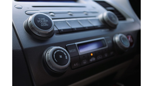 Mon autoradio ne capte plus la fm : qu’est ce qui se passe ?